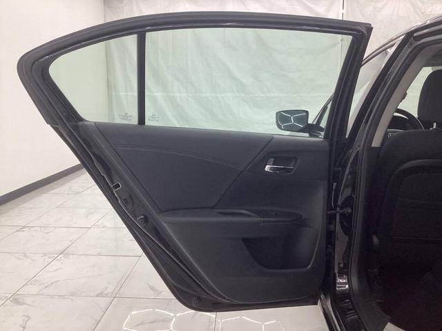 Photo of 2013 Crystal Black Pearl Honda Accord
