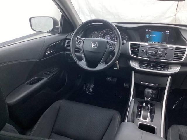 Photo of 2013 Crystal Black Pearl Honda Accord