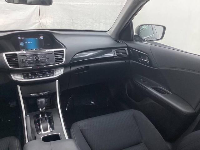 Photo of 2013 Crystal Black Pearl Honda Accord