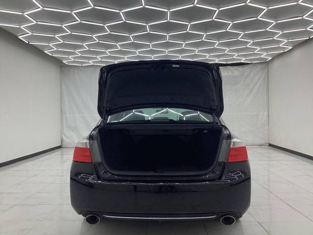 Photo of 2013 Crystal Black Pearl Honda Accord