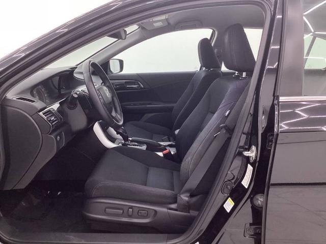 Photo of 2013 Crystal Black Pearl Honda Accord