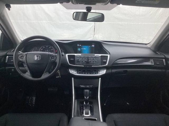 Photo of 2013 Crystal Black Pearl Honda Accord