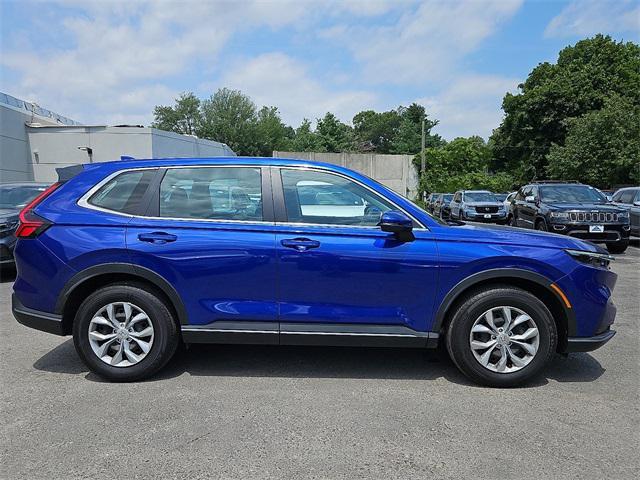 Photo of 2023 Still Night Pearl Honda CR-V