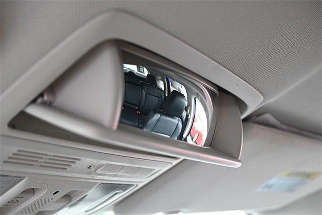 Photo of 2016 Crystal Black Pearl Honda CR-V