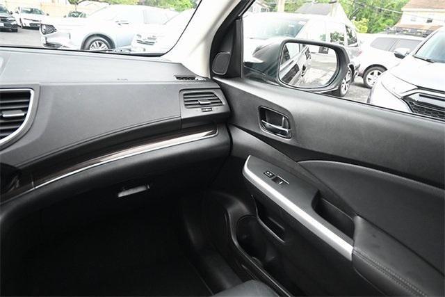Photo of 2016 Crystal Black Pearl Honda CR-V