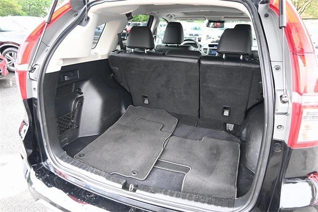 Photo of 2016 Crystal Black Pearl Honda CR-V
