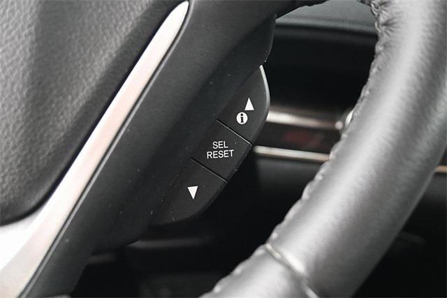 Photo of 2016 Crystal Black Pearl Honda CR-V