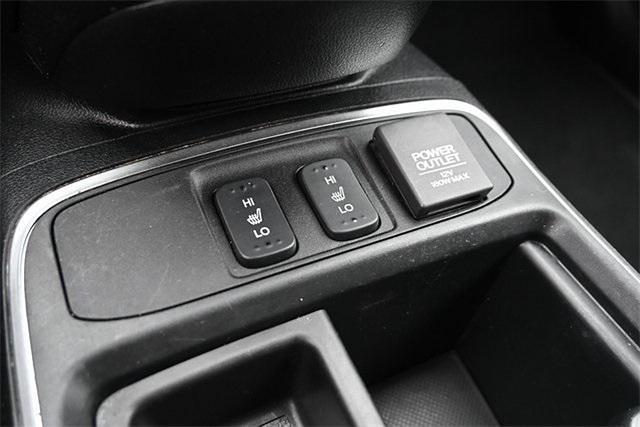 Photo of 2016 Crystal Black Pearl Honda CR-V