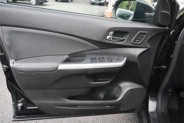 Photo of 2016 Crystal Black Pearl Honda CR-V