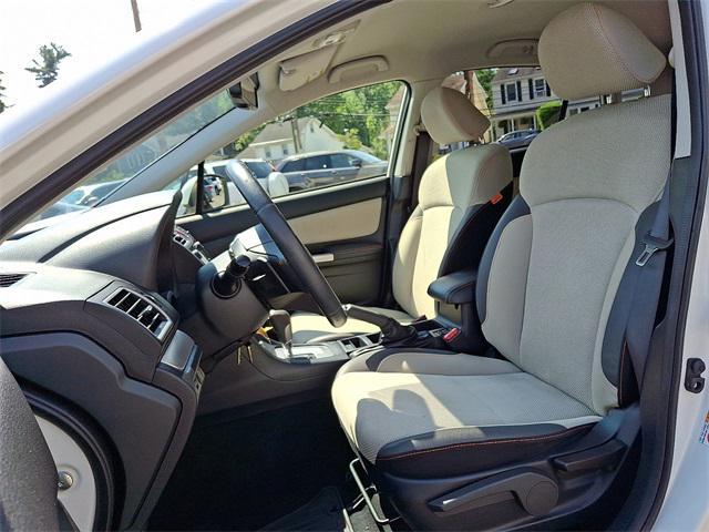 Photo of 2016 Crystal White Pearl Subaru Crosstrek