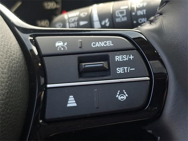 Photo of 2025 Platinum White Pearl Honda CR-V