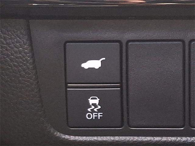 Photo of 2025 Platinum White Pearl Honda CR-V