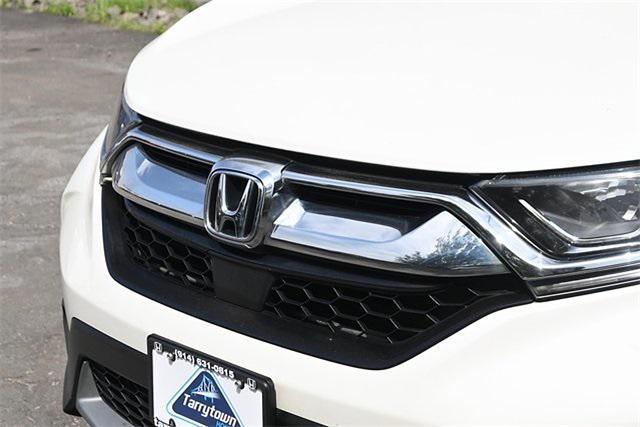 Photo of 2018 White Diamond Pearl Honda CR-V