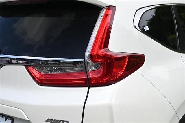Photo of 2018 White Diamond Pearl Honda CR-V