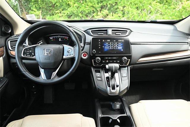 Photo of 2018 White Diamond Pearl Honda CR-V