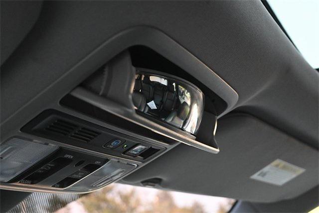 Photo of 2023 Pacific Pewter Metallic Honda Odyssey