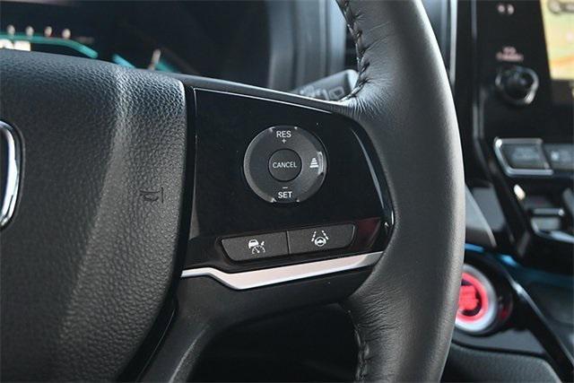 Photo of 2023 Pacific Pewter Metallic Honda Odyssey