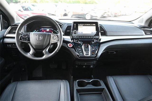Photo of 2023 Pacific Pewter Metallic Honda Odyssey