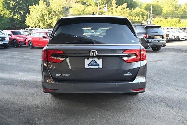 Photo of 2023 Pacific Pewter Metallic Honda Odyssey