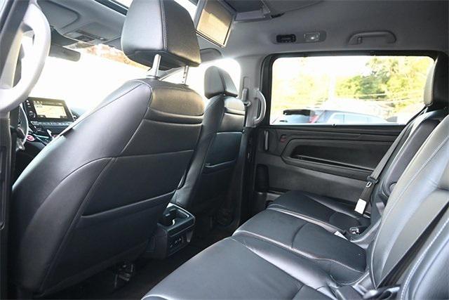 Photo of 2023 Pacific Pewter Metallic Honda Odyssey