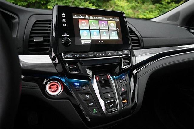 Photo of 2023 Crystal Black Pearl Honda Odyssey