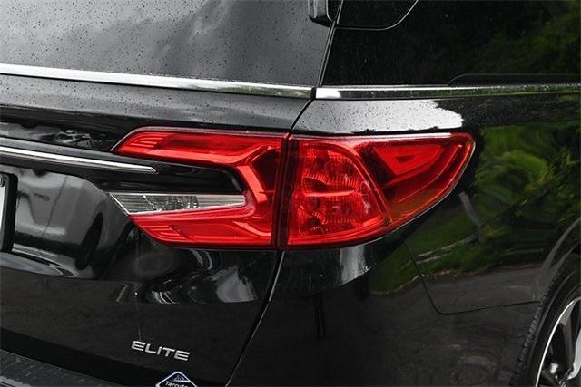Photo of 2023 Crystal Black Pearl Honda Odyssey