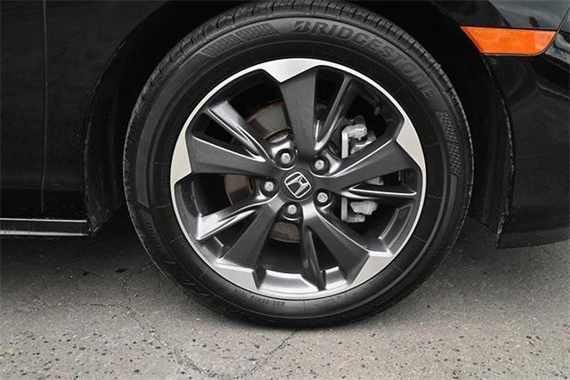 Photo of 2023 Crystal Black Pearl Honda Odyssey