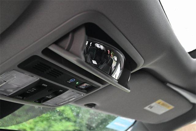 Photo of 2023 Crystal Black Pearl Honda Odyssey