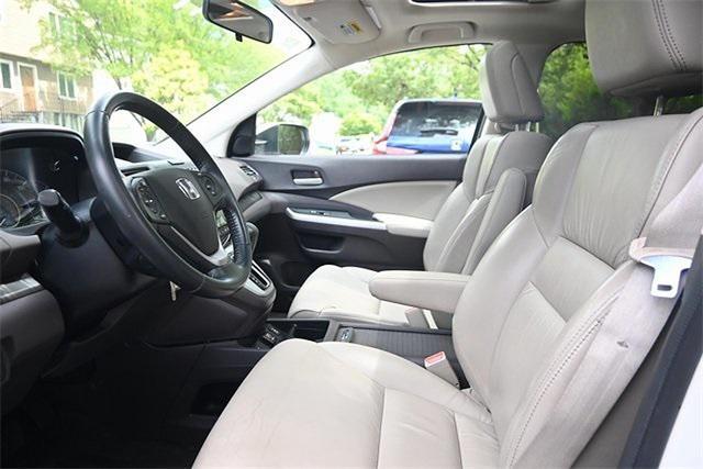 Photo of 2013 White Diamond Pearl Honda CR-V
