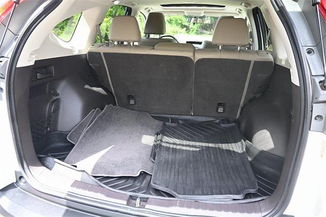 Photo of 2013 White Diamond Pearl Honda CR-V