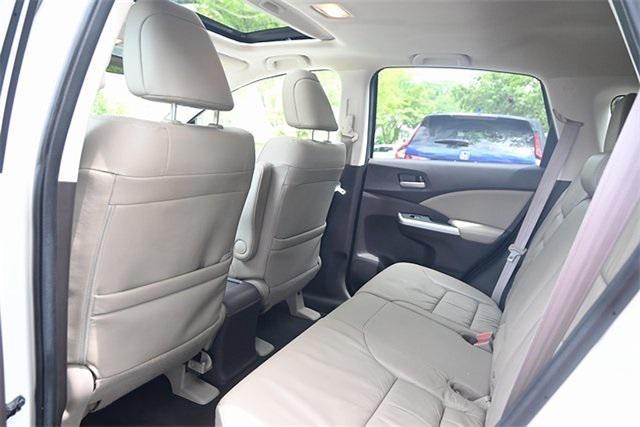 Photo of 2013 White Diamond Pearl Honda CR-V