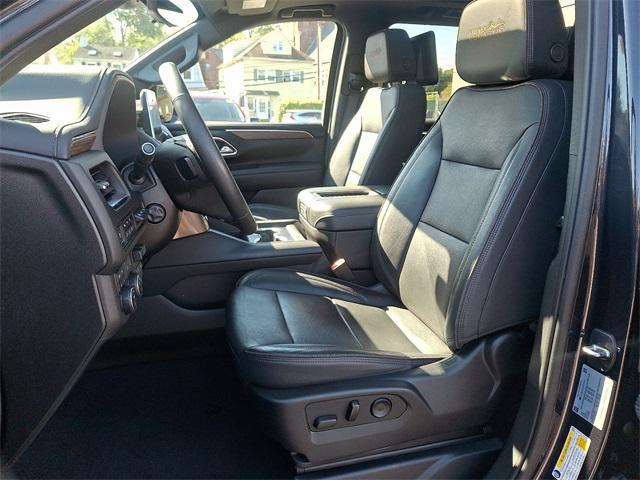 Photo of 2023 Dark Ash Metallic Chevrolet Suburban