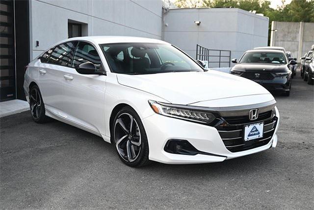 Photo of 2022 Sonic Gray Pearl Honda Accord
