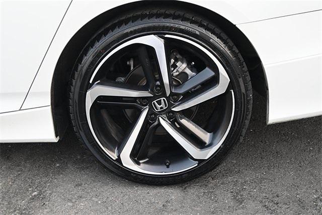 Photo of 2022 Sonic Gray Pearl Honda Accord