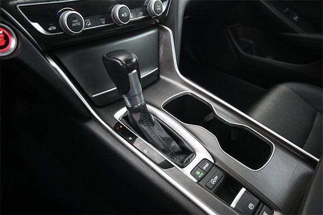 Photo of 2022 Sonic Gray Pearl Honda Accord
