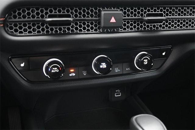 Photo of 2023 Milano Red Honda HR-V