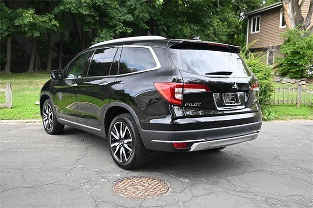Photo of 2022 Crystal Black Pearl Honda Pilot