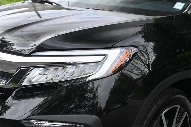 Photo of 2022 Crystal Black Pearl Honda Pilot