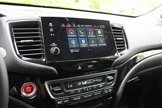 Photo of 2022 Crystal Black Pearl Honda Pilot