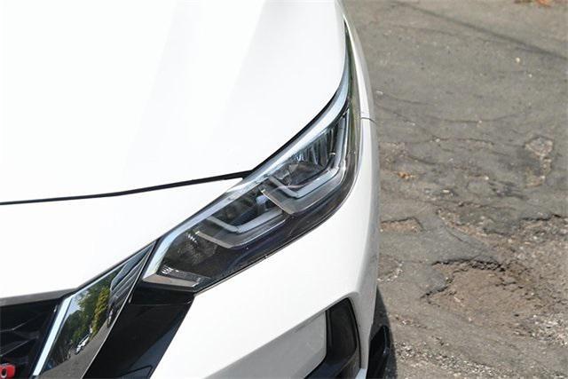 Photo of 2021 Aspen White Tricoat Nissan Sentra