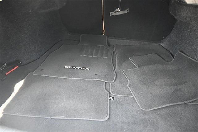 Photo of 2021 Aspen White Tricoat Nissan Sentra