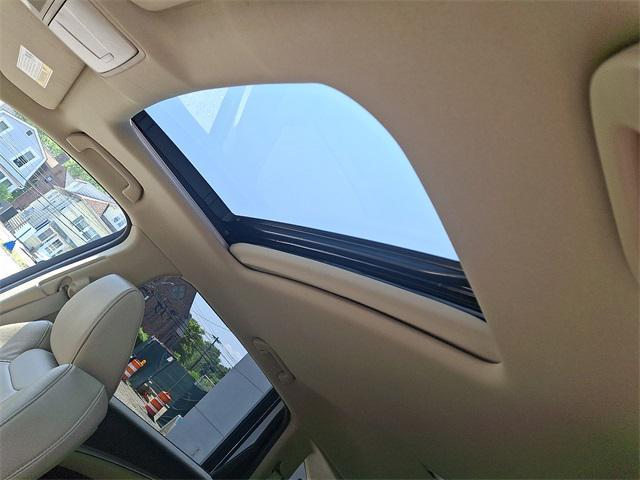 Photo of 2020 pewter gray metallic Acura MDX