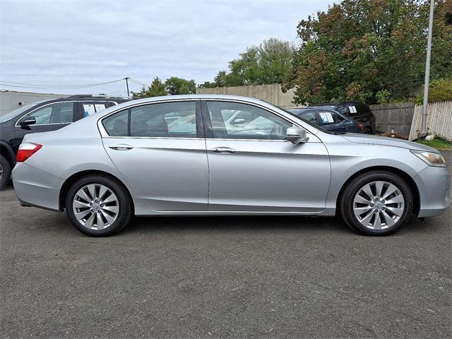 Photo of 2013 Alabaster Silver Metallic Honda Accord