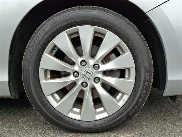 Photo of 2013 Alabaster Silver Metallic Honda Accord