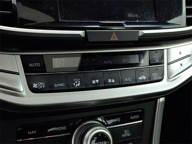 Photo of 2013 Alabaster Silver Metallic Honda Accord