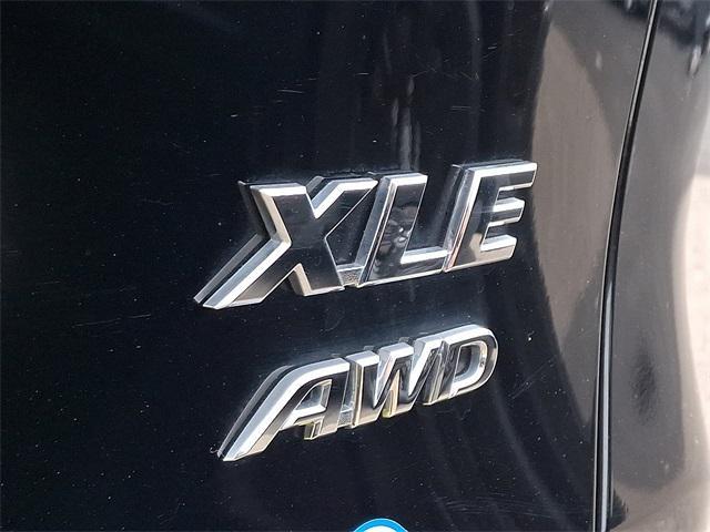 Photo of 2022 Midnight Black Metallic Toyota RAV4