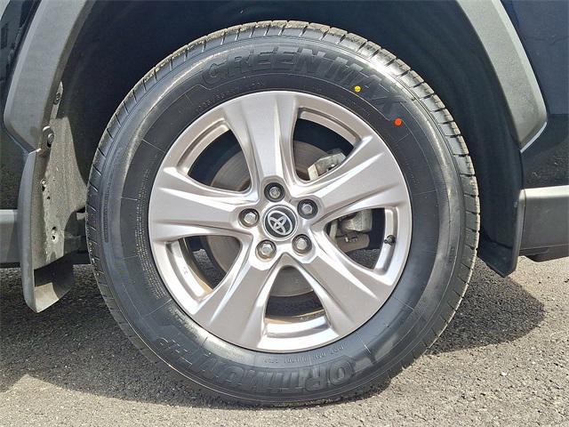 Photo of 2022 Midnight Black Metallic Toyota RAV4