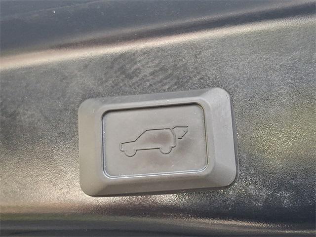 Photo of 2022 Midnight Black Metallic Toyota RAV4