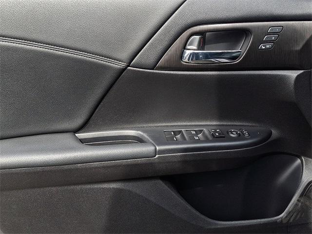 Photo of 2015 Modern Steel Metallic Honda Accord