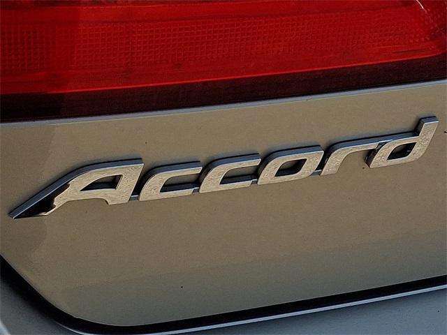 Photo of 2014 Champagne Frost Pearl Honda Accord